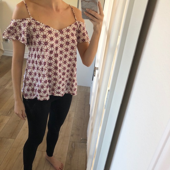 Pretty top - Picture 1 of 6